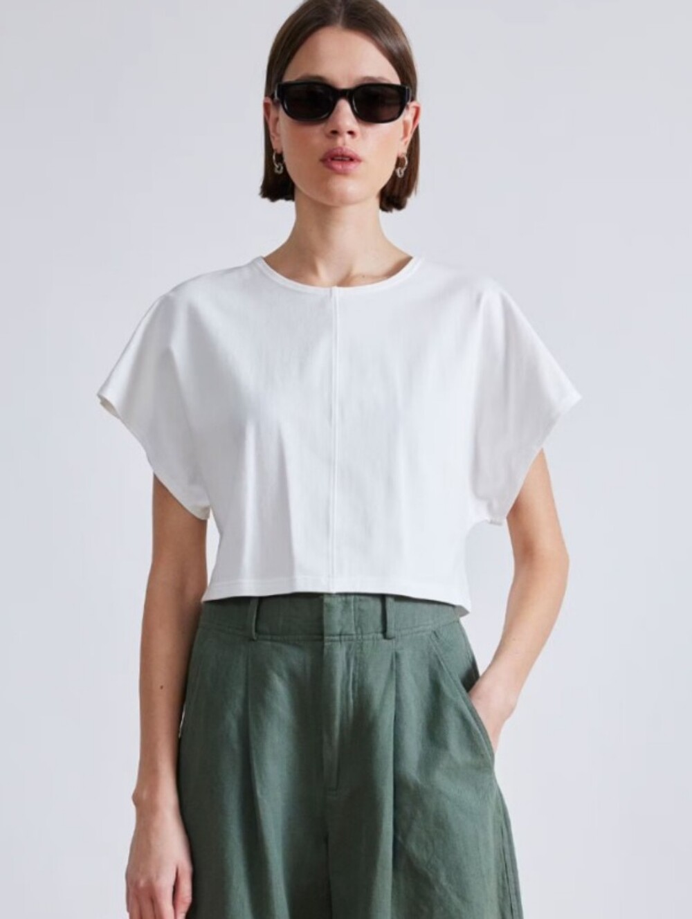 Apuece Apart Women - Cream Short Boxy Crop Top- Small